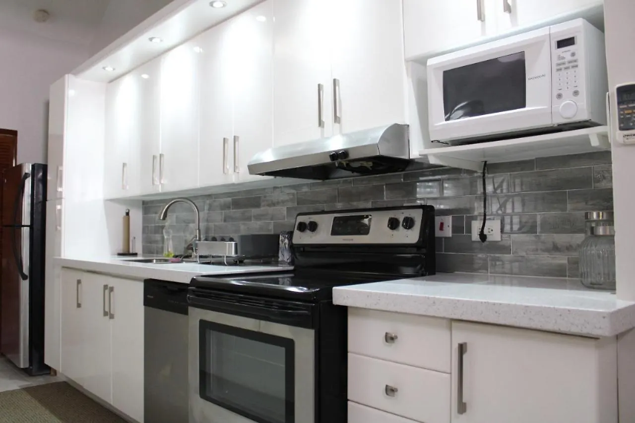 Finest Accommodation Marley Manor Apt #332 2Nd Floor Block 3 6 Marley Rd Kingston 6